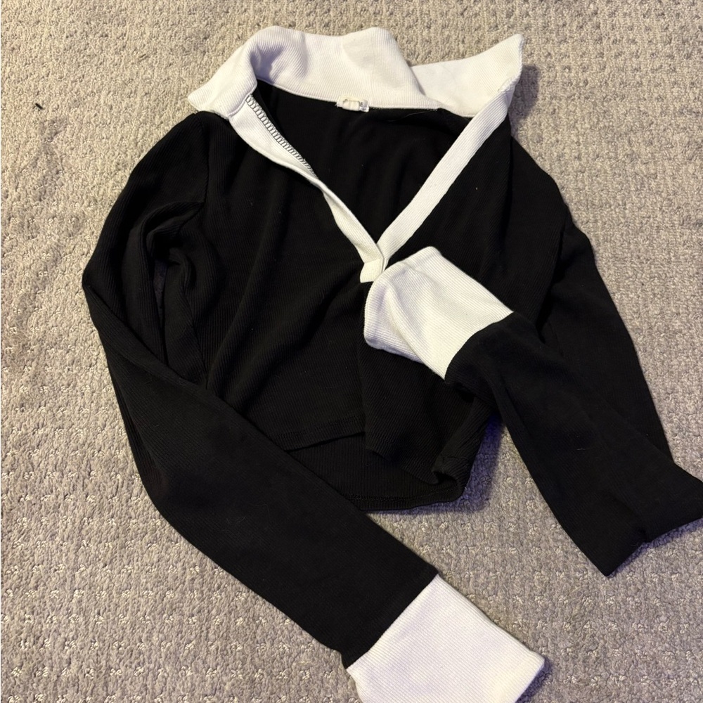 Garage Black and White Long Sleeve Top